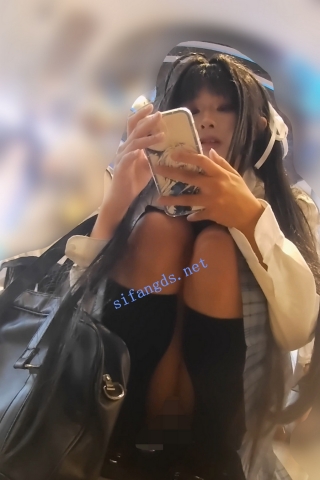 『D·D』-160-浓妆JK妹，蹲地上，白内前后CD