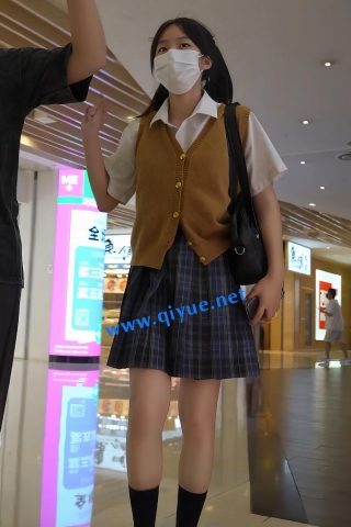 (BC-B-147)制服jk小学妹逛街..排队买单被抄底白底花内