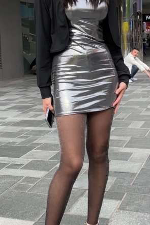 4k街拍亮黑丝高跟美女