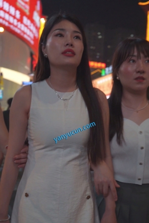 (BC-B-230)短篇8部合辑..少妇穿蕾丝骚内裤..宽松花无防备